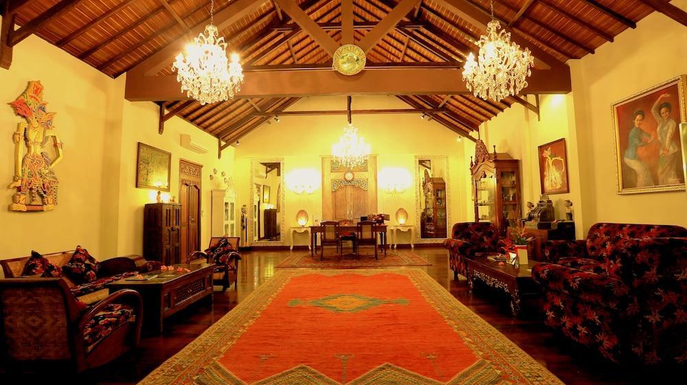 Puri Mas Spa Resort Мангсит Экстерьер фото